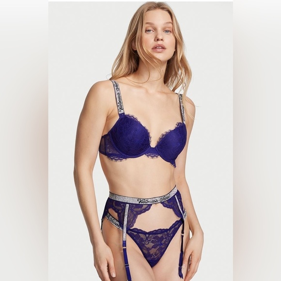 VICTORIA’S Secret Lingerie Blue Lace VS Rhinestone‎ Garter size M/L - Picture 1 of 6